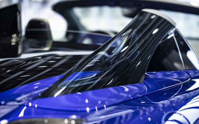 マクラーレン初のハイパフォーマンス ハイブリッド コンバーチブル「アルトゥーラ スパイダー」が日本上陸