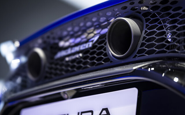 マクラーレン初のハイパフォーマンス ハイブリッド コンバーチブル「アルトゥーラ スパイダー」が日本上陸