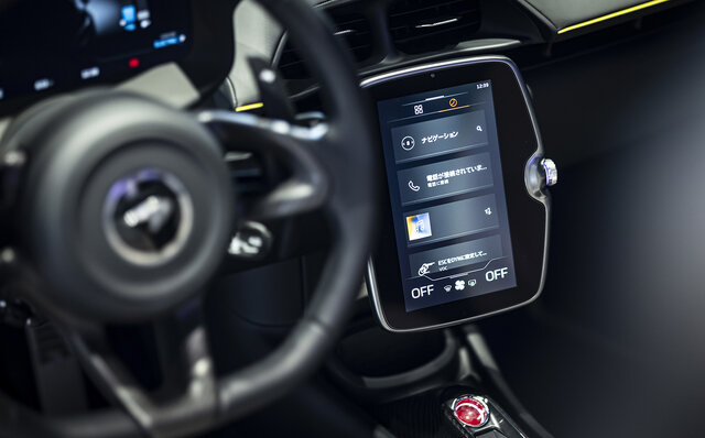 マクラーレン初のハイパフォーマンス ハイブリッド コンバーチブル「アルトゥーラ スパイダー」が日本上陸