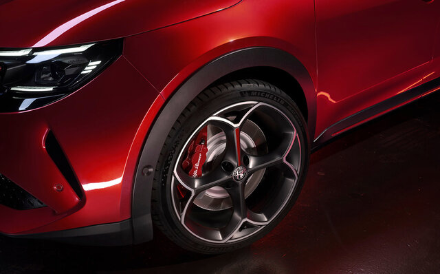 アルファロメオ初のBEVも。小型SUV「ミラノ」改め「ジュニア」が登場 アルファロメオ初のBEVも。小型SUV「ミラノ」改め「ジュニア」が登場