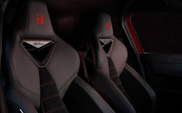 アルファロメオ初のBEVも。小型SUV「ミラノ」改め「ジュニア」が登場 アルファロメオ初のBEVも。小型SUV「ミラノ」改め「ジュニア」が登場