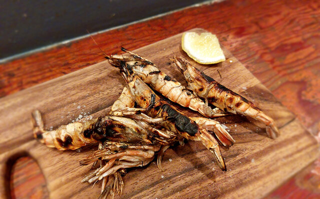 連載エッセイ|#ijichimanのぼやき「-美味しいのは大前提、大事なのは“間”と“距離感”- ひとりで行きたくなるお店」 連載エッセイ|#ijichimanのぼやき「-美味しいのは大前提、大事なのは“間”と“距離感”- ひとりで行きたくなるお店」