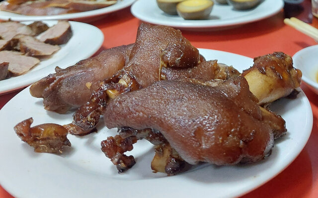 連載エッセイ|#ijichimanのぼやき「-美味しいのは大前提、大事なのは“間”と“距離感”- ひとりで行きたくなるお店」 連載エッセイ|#ijichimanのぼやき「-美味しいのは大前提、大事なのは“間”と“距離感”- ひとりで行きたくなるお店」