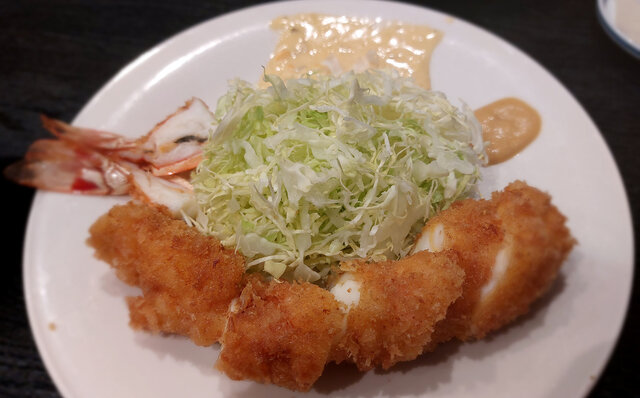 連載エッセイ|#ijichimanのぼやき「-美味しいのは大前提、大事なのは“間”と“距離感”- ひとりで行きたくなるお店」 連載エッセイ|#ijichimanのぼやき「-美味しいのは大前提、大事なのは“間”と“距離感”- ひとりで行きたくなるお店」