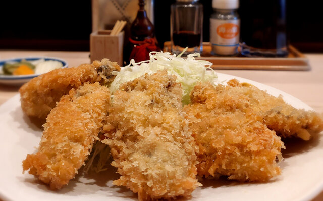 連載エッセイ|#ijichimanのぼやき「-美味しいのは大前提、大事なのは“間”と“距離感”- ひとりで行きたくなるお店」 連載エッセイ|#ijichimanのぼやき「-美味しいのは大前提、大事なのは“間”と“距離感”- ひとりで行きたくなるお店」