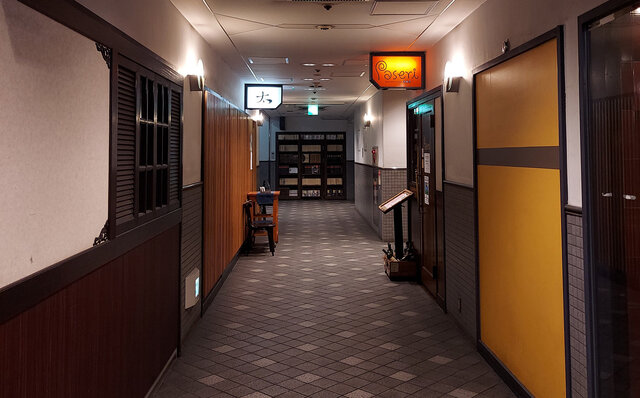 連載エッセイ|#ijichimanのぼやき「-美味しいのは大前提、大事なのは“間”と“距離感”- ひとりで行きたくなるお店」 連載エッセイ|#ijichimanのぼやき「-美味しいのは大前提、大事なのは“間”と“距離感”- ひとりで行きたくなるお店」