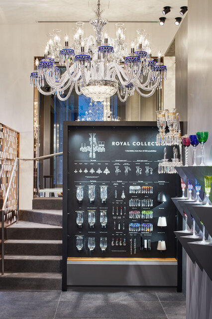 クリスタルメゾン「サンルイ」の旗艦店が麻布台ヒルズにオープン｜ST LOUIS