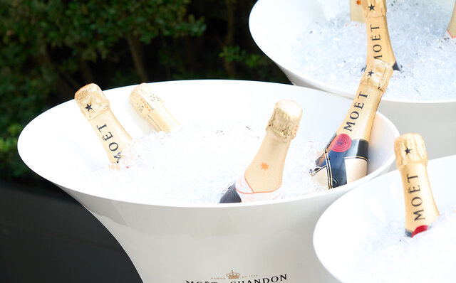 南仏にトリップ。モエ・エ・シャンドンで楽しむサマーナイトイベント「 Soirée Blanche ～ソワレ ブランシュ～ 」｜MOËT & CHANDON