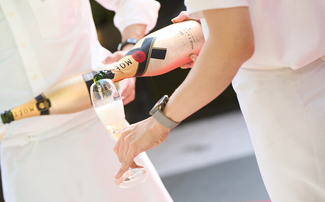 南仏にトリップ。モエ・エ・シャンドンで楽しむサマーナイトイベント「 Soirée Blanche ～ソワレ ブランシュ～ 」｜MOËT & CHANDON