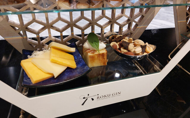 プルマン東京田町で感じるフランスの風。伝統的なセイボリーとシャンパンで楽しむ「夏のハイティー」|EAT プルマン東京田町で感じるフランスの風。伝統的なセイボリーとシャンパンで楽しむ「夏のハイティー」|EAT