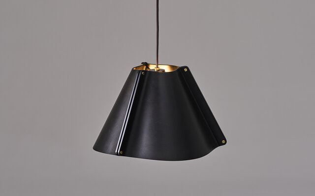 天童木工×ニューライトポタリーが表現する有機的な美しさのペンダントライト