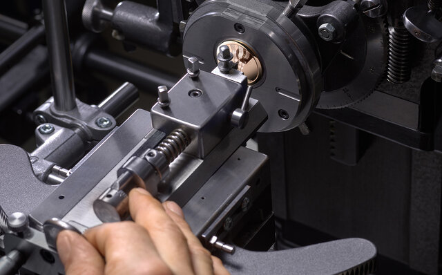 LOUIS VUITTON|ルイ・ヴィトン タンブール コンバージェンス LOUIS VUITTON|ルイ・ヴィトン タンブール コンバージェンス