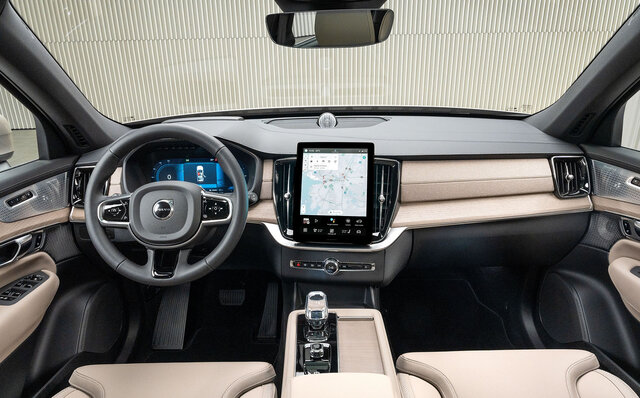 Volvo XC90|ボルボ XC90 Volvo XC90|ボルボ XC90