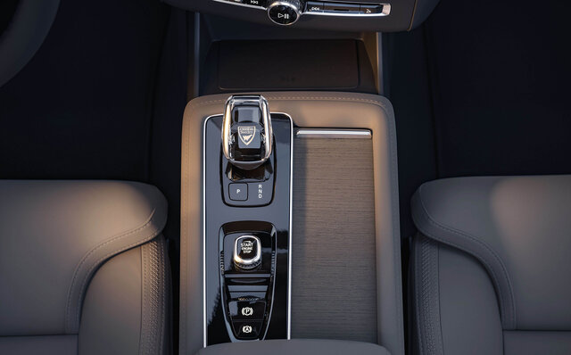 Volvo XC90|ボルボ XC90 Volvo XC90|ボルボ XC90