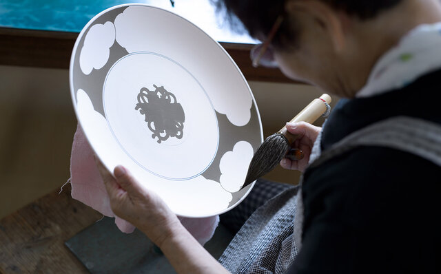 伝統産業の突破力 — アリタポーセリンラボが切り開く有田焼の新時代 伝統産業の突破力 — アリタポーセリンラボが切り開く有田焼の新時代