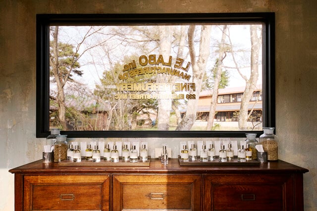 緑の中で見つける香りの記憶。 Le Labo on  Wheelsが軽井沢に停車中