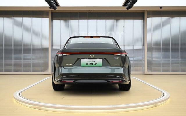 トヨタ bZ7(プロトタイプ) トヨタ bZ7(プロトタイプ)