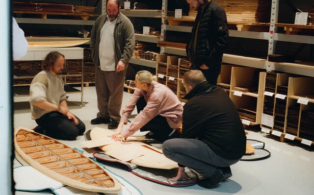 ベントレーのクラフツマンシップを宿した、特別なサーフボードが誕生