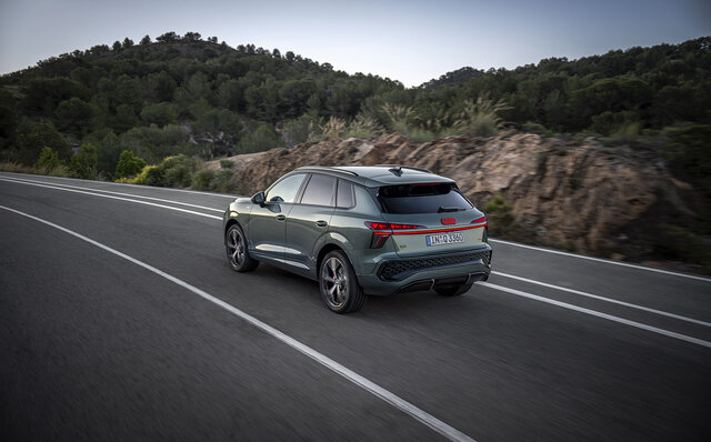 Audi Q3|アウディ Q3 Audi Q3|アウディ Q3