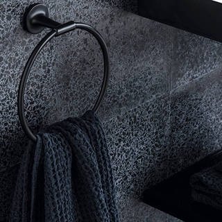 フィリップ・スタルクが手掛けたバスルームアクセサリーが登場｜DURAVIT