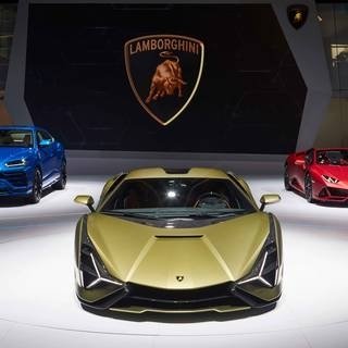 ピエヒ元VW会長の名を冠したランボルギーニ初のハイブリッドカーを世界初披露｜Lamborghini