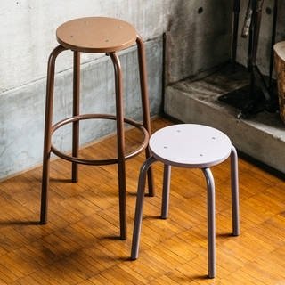 美しさとボリュームに十分配慮した二種類のスツール｜STUDIO DOUGHNUTS