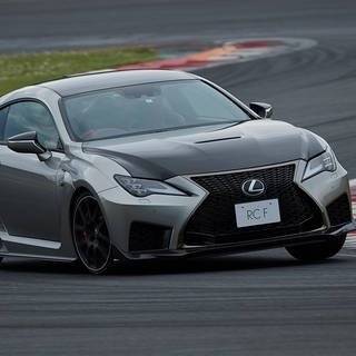 ドイツからのライバルたちとも伍して戦える──新型レクサスRCFに試乗｜LEXUS