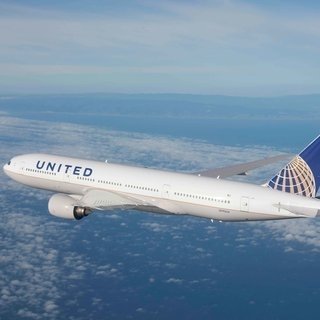 [短期連載7] 建築と芸術とエンターテインメントと美食の都、シカゴへ──フライト編｜TRAVEL