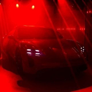 電動化された魂──ポルシェのフル EV「タイカン」がジャパンプレミア｜Porsche