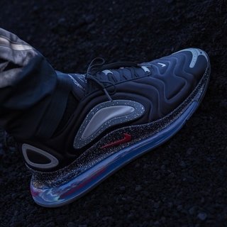 NIKE×UNDERCOVERのホリデーコレクションが登場｜NIKE×UNDERCOVER