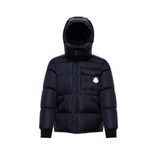 モンクレールから、環境負荷の低い素材を使用したダウンジャケットが登場｜MONCLER