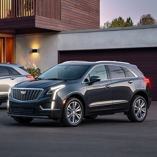 キャデラックのSUVラインナップにおけるエントリーモデル「XT5」が進化｜Cadillac