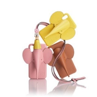 ロエベからゾウモチーフのスマートフォンカバー登場｜LOEWE