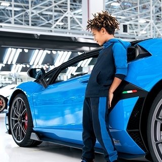 ランボルギーニのキッズウェアが今夏誕生！｜Lamborghini