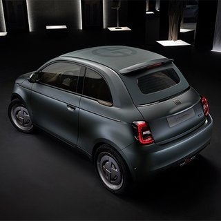ジョルジオ アルマーニが世界に1台のカスタムメイド電気自動車を発表|GIORGIO ARMANI