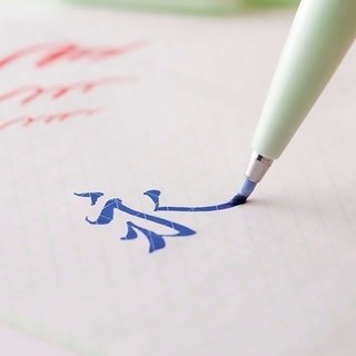 適度にしなるペン先で柔らかな曲線を｜Craft Design Technology