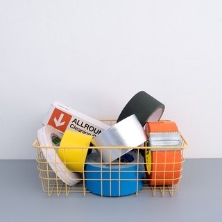 等間隔をずらすことで生じる可愛らしさ。オリジナルのワイヤーバスケット｜MUTE