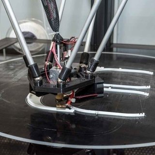 フォルクスワーゲンが3Dプリンターで新型コロナウイルス対策のフェイスシールドを生産｜VolksWagen