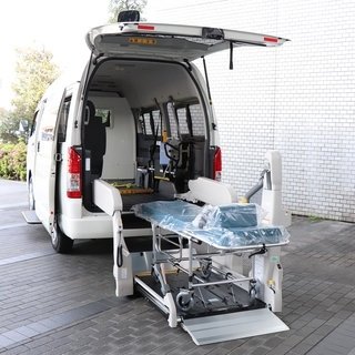 トヨタが新型コロナウイルス重症患者向け移送車両を医療機関に提供｜TOYOTA