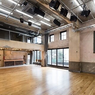 銀座九劇アカデミア、オンライン配信が可能に｜LOUNGE