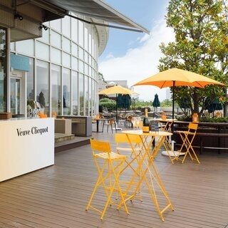 ヴーヴ·クリコがヒルトン東京お台場とコラボレーションを開催中｜Veuve Clicquot