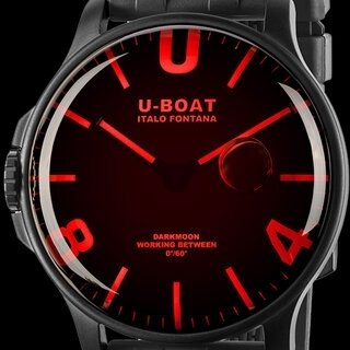 “オイルイマージョン”による深みのあるダイアルが魅力「ダークムーン」｜U-BOAT