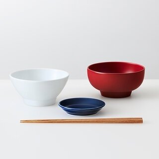 日々の食卓を共にする、普遍的、機能的な美しさをもつテーブルウェア「コモン」｜Common