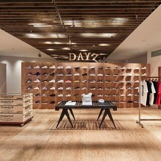 渡辺真史が手掛けるストリート&スニーカーのセレクトショップ「DAYＺ」｜DAYZ
