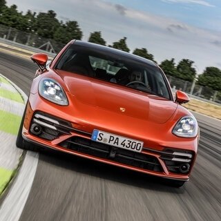 ポルシェ、よりハイパフォーマンスに生まれ変わった新型「パナメーラ」を発表｜Porsche