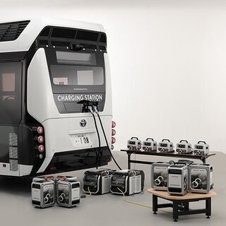 トヨタとホンダが協力し、移動式発電・給電システムの実証実験を開始｜TOYOTA  ＆ HONDA