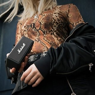マーシャル史上最小ポータブルスピーカー「Emberton」｜Marshall