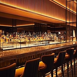 バーラウンジで楽しむ大人の「ハロウィン カクテル フェア」｜INTERCONTINENTAL TOKYO BAY