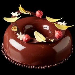 遊び心たっぷりのケーキとスイーツでクリスマスパーティーを演出｜The Ritz-Carlton, Tokyo