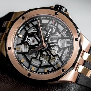 砂時計をモチーフにしたカットワークで魅せる「デルフィン メカノ オートマティック」|EDOX